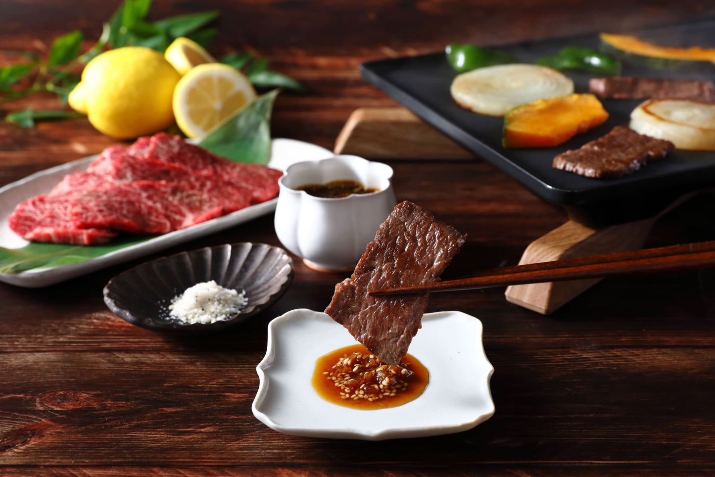 広島牛モモ焼肉(たれ、レモン塩)2人分